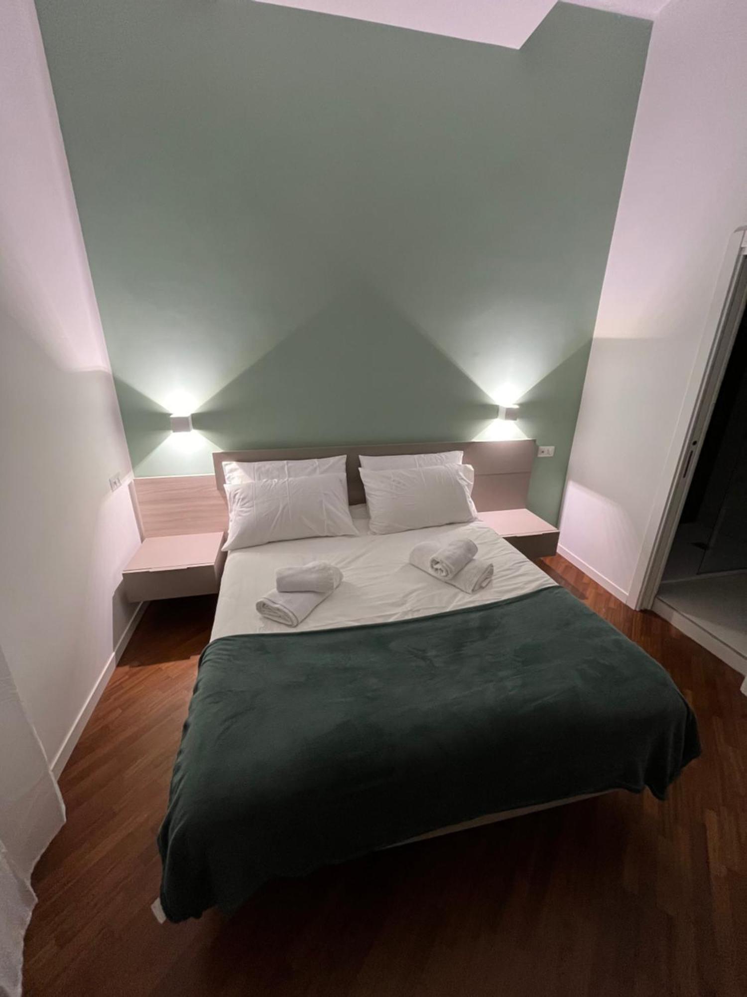 Maison Grimaldi Napels Buitenkant foto